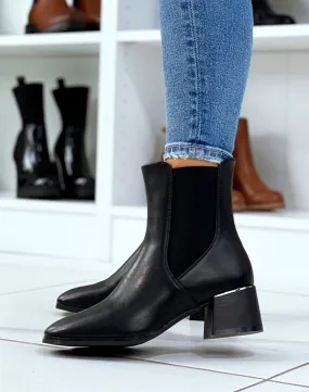 Bottines noires bout carré à talon à détail argenté