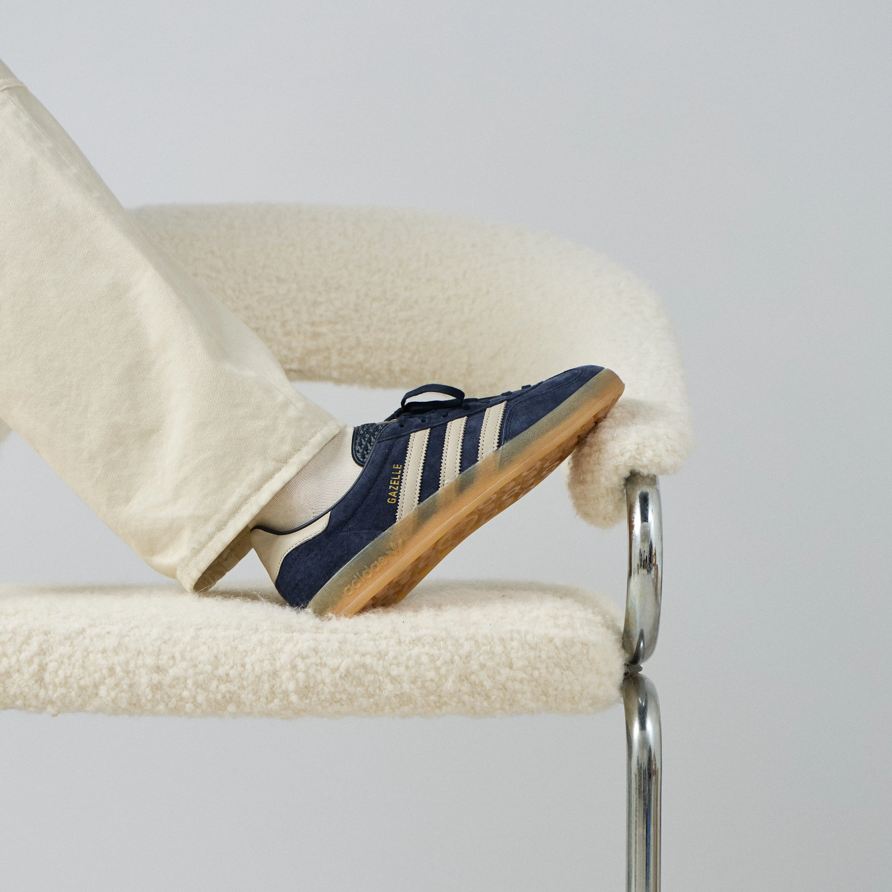 GAZELLE INDOOR