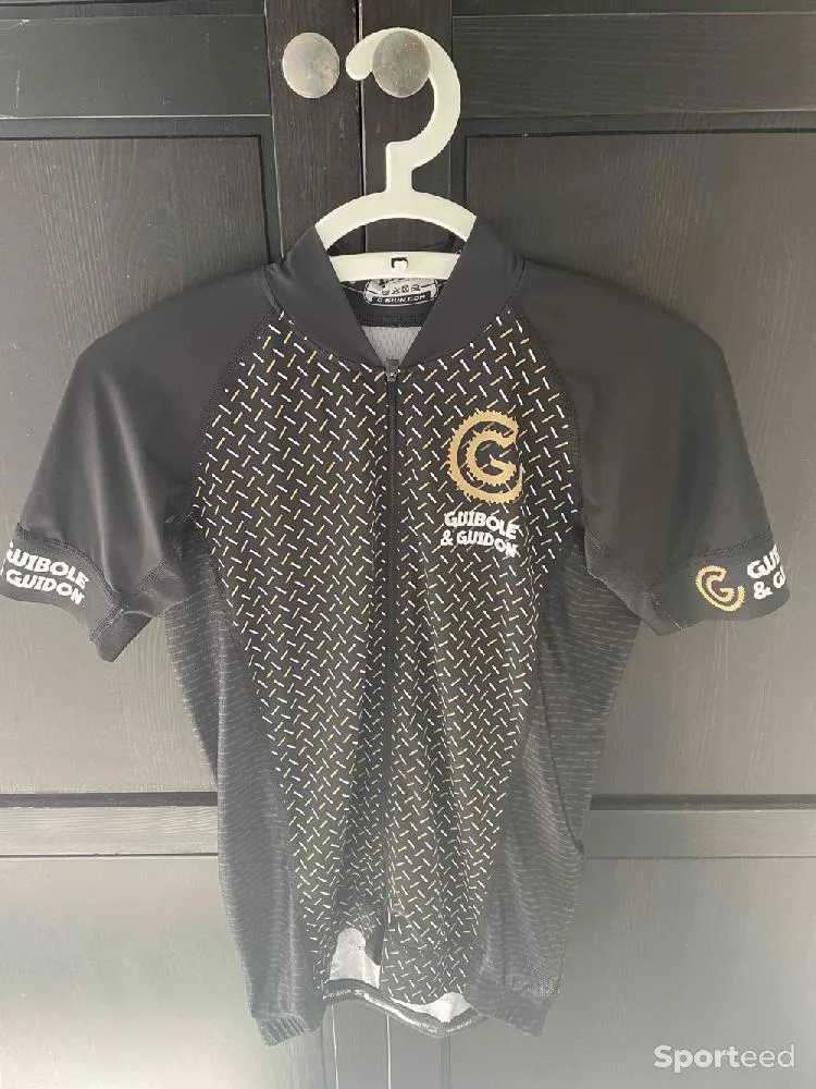 Maillot de cyclisme  d'occasion Ajouté le : 17/09/2022