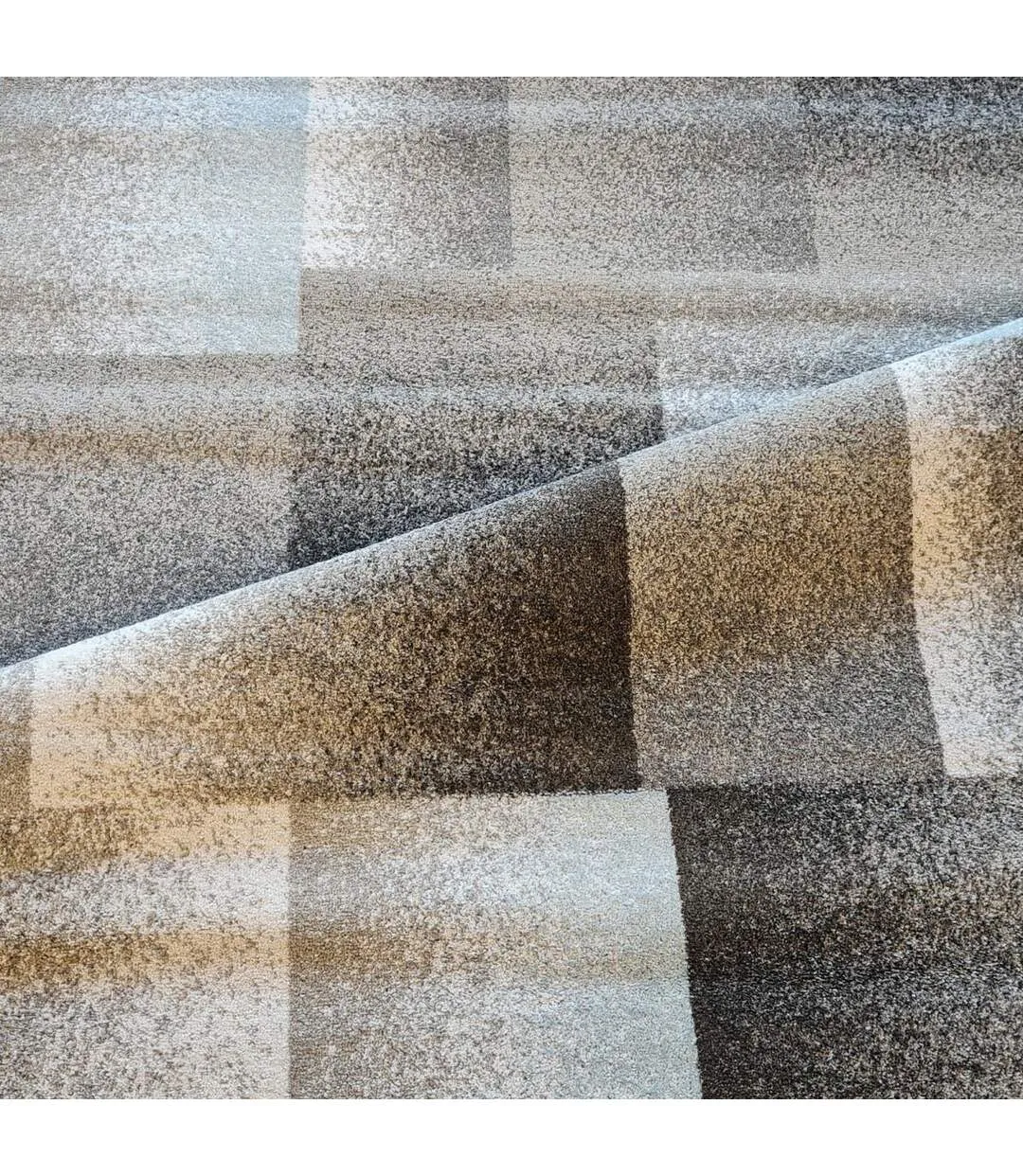 Tapis salon DERBY en polypropylène doux et soyeux